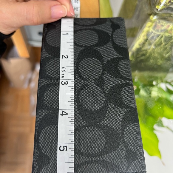 Coach Wallet - Picture 4 of 6